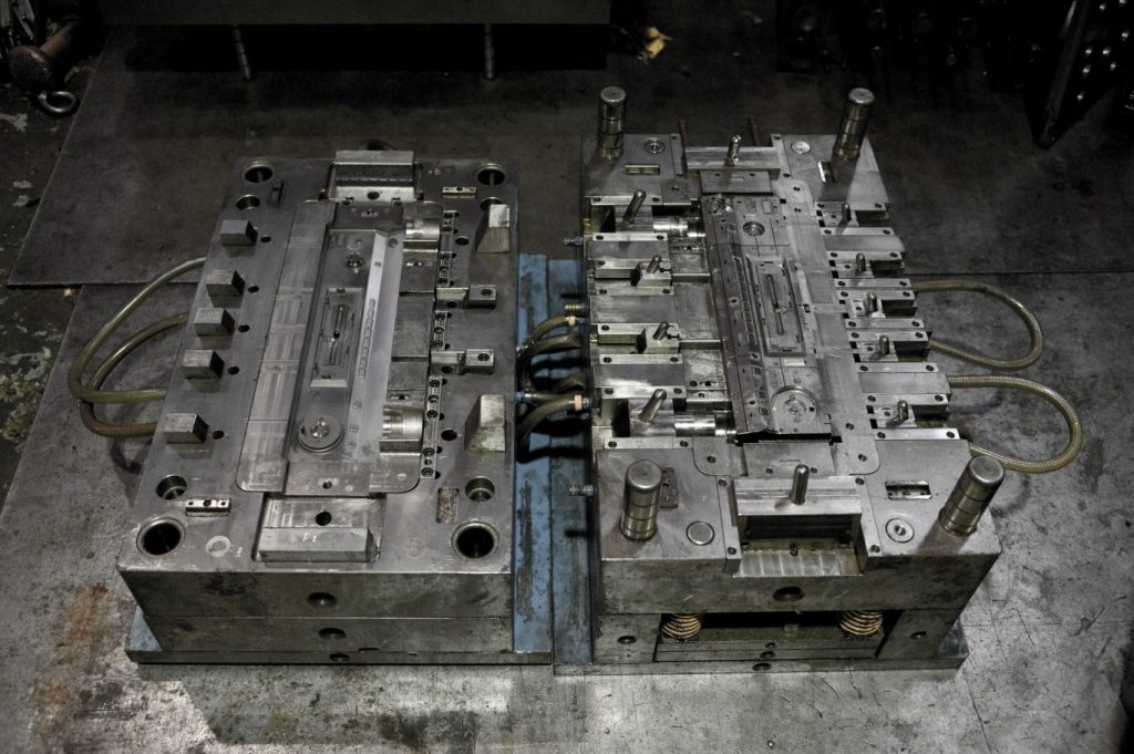 What is Precision Molding? A Complete Guide