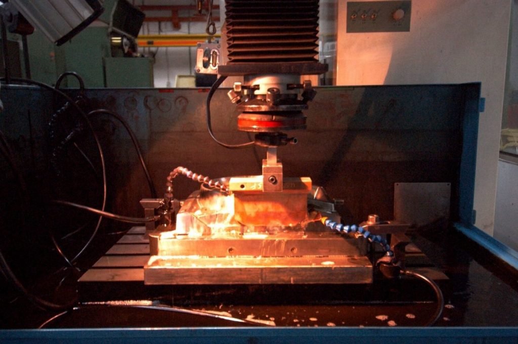 20 Commonly Used Plastic Injection Molding Terms